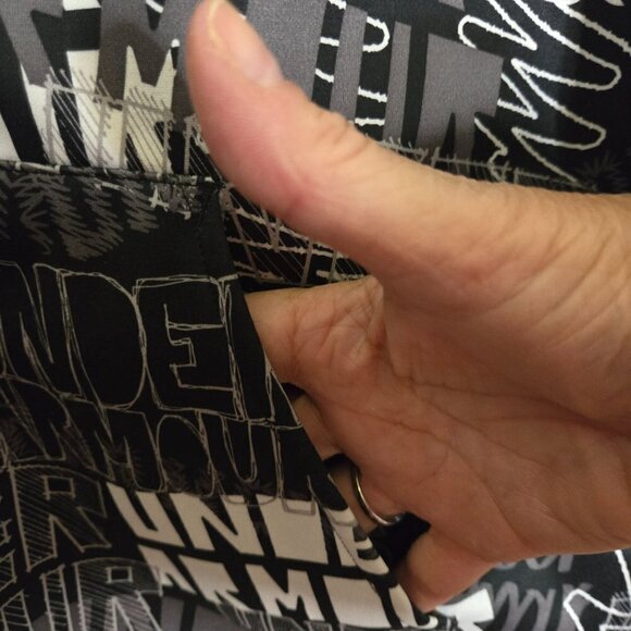 Under Armour Unique Spellout Full Zip Hoodie Size YXL - Picture 4 of 6